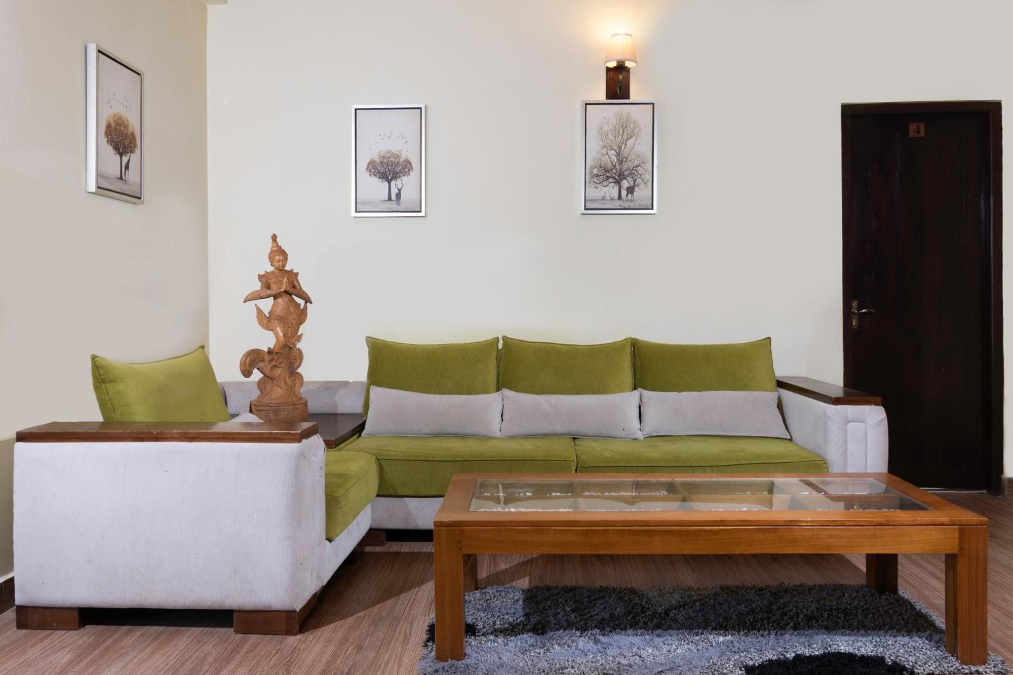 The Hamlyn Bed & Breakfast Нувара Елия Екстериор снимка